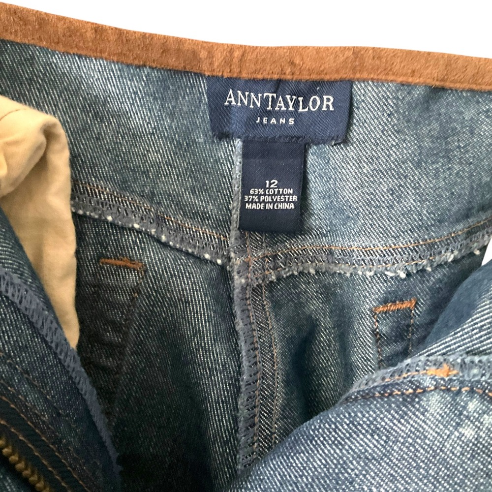 Ann Taylor Jeans Womens 12 Blue Straight Leg Mid Rise Suede Trim Medium Wash - Picture 4 of 7